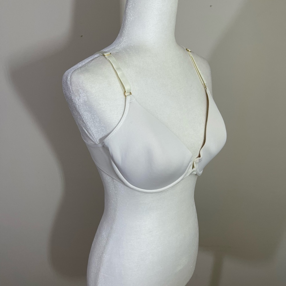 Vassarette sz 36C bra off white front closure lightweight